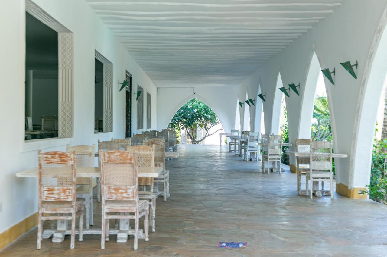 Sun Palm Beach Resort Watamu Exteriör bild