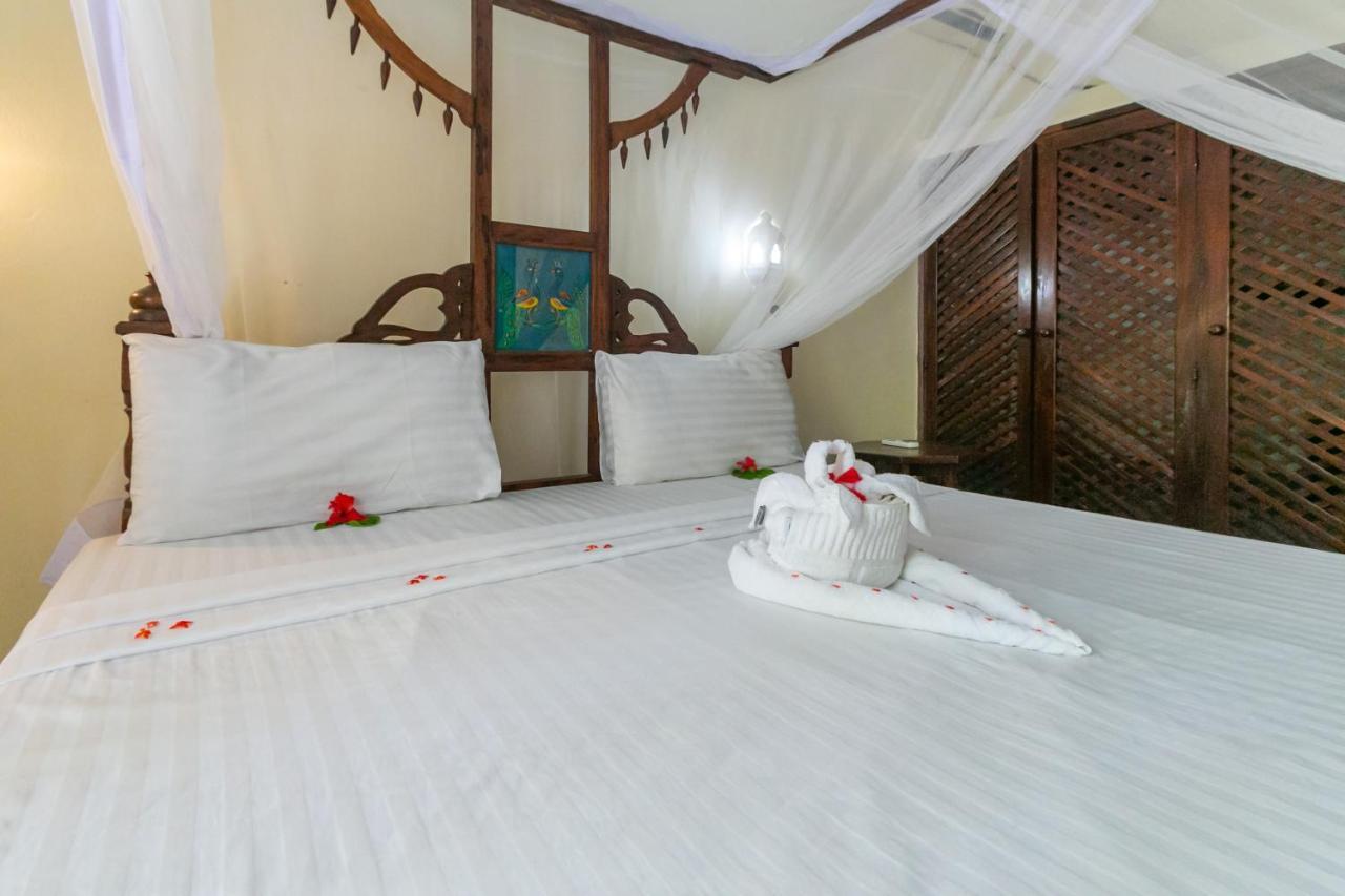 Sun Palm Beach Resort Watamu Exteriör bild